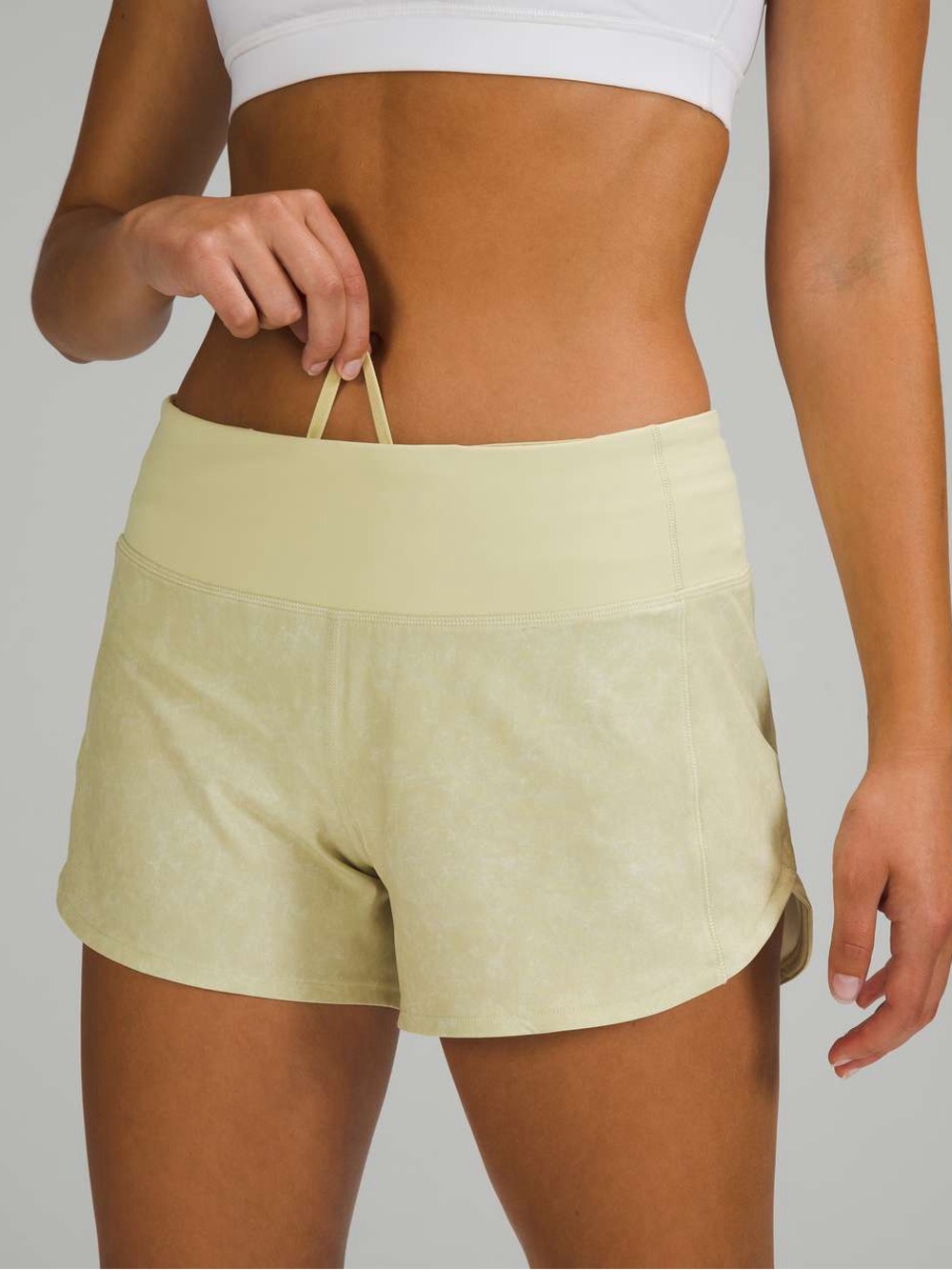 Lululemon Speed Up Mid-Rise Lined Short
